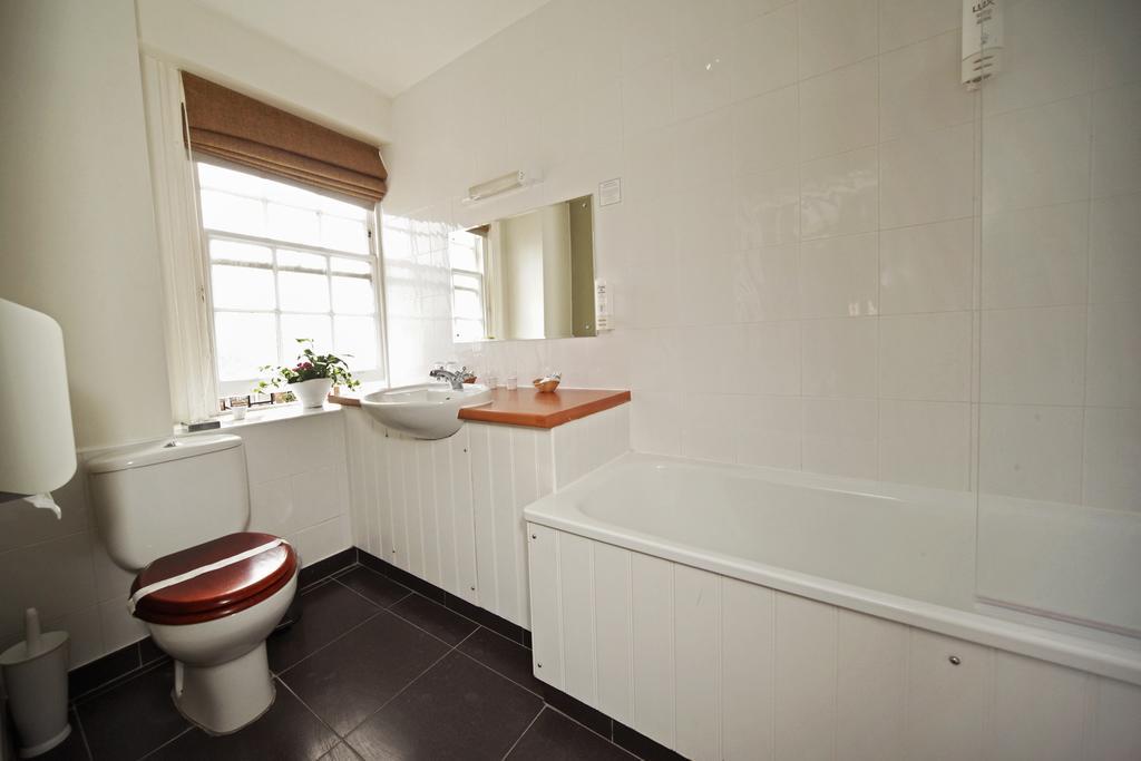 The Broadway Hotel Letchworth Buitenkant foto
